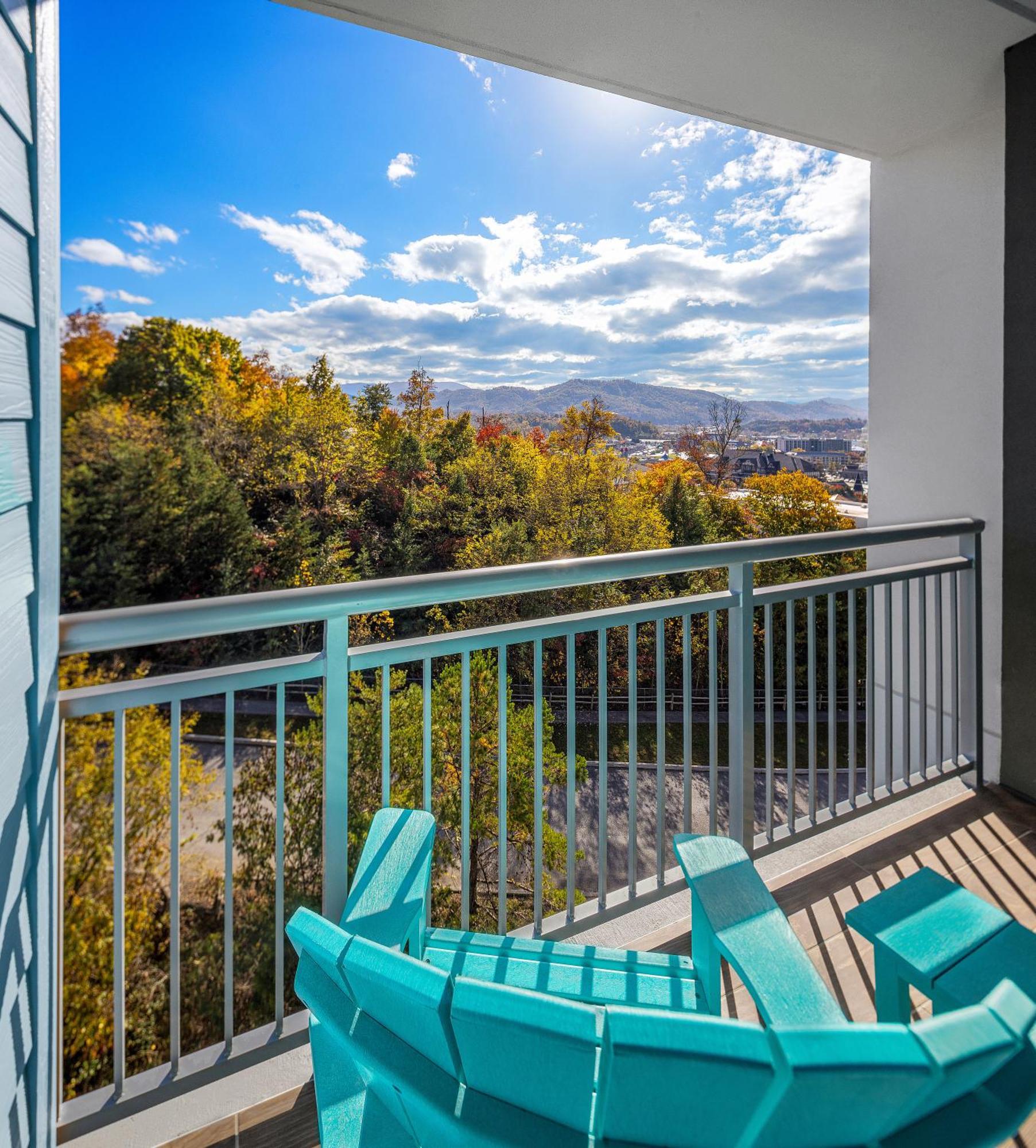 Compass By Margaritaville Hotel Pigeon Forge Exterior foto