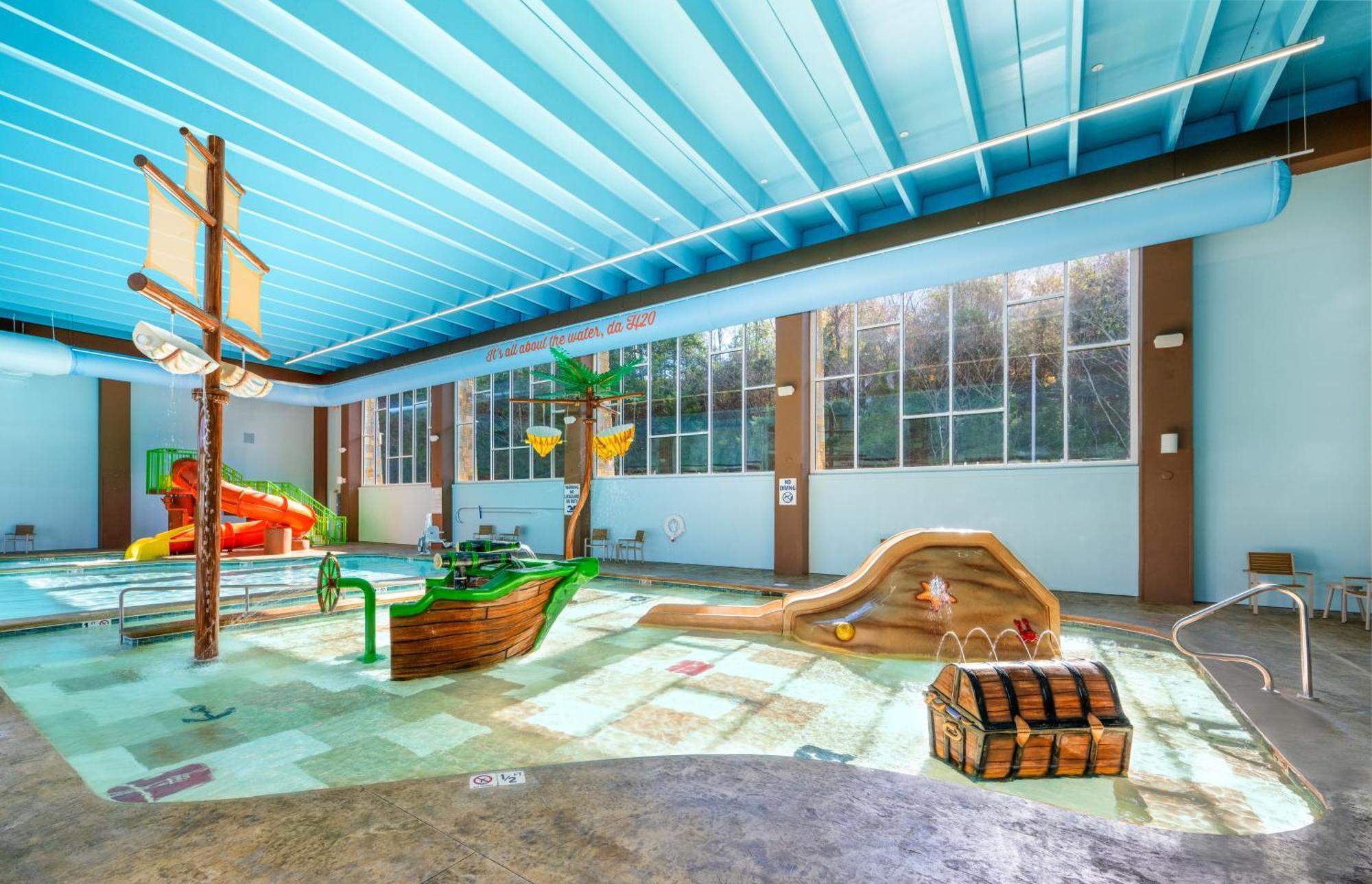 Compass By Margaritaville Hotel Pigeon Forge Exterior foto